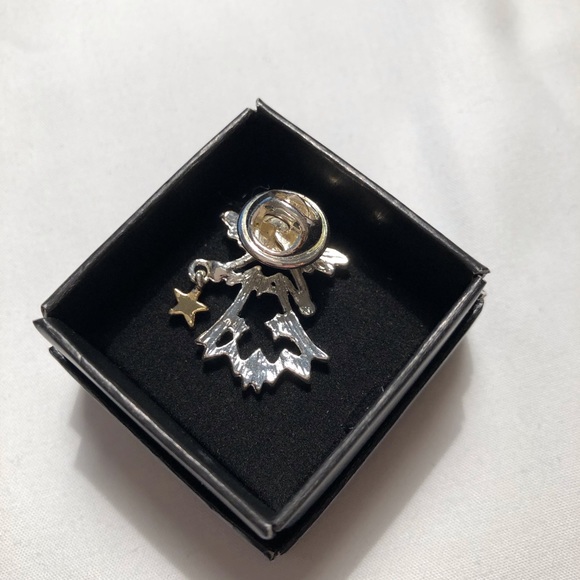 Label pin - Picture 4 of 4